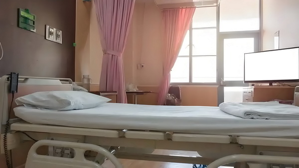 鸾色天骄